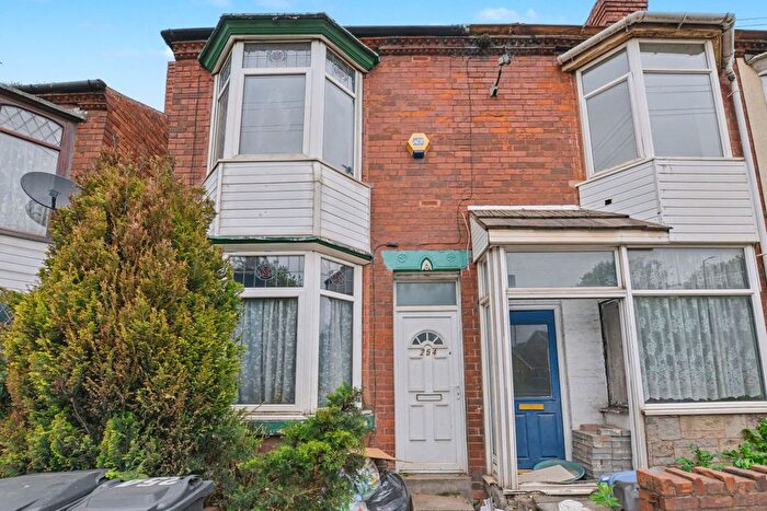 2 Bedroom Terraced House For Sale In Wolverhampton Road, Walsall, WS2