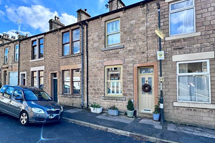 3 Bedroom Terraced House For Sale In Platt Street, Padfield, SK13