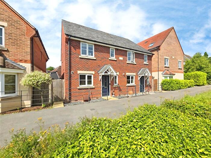 3 Bedroom Semi-Detached House For Sale In Merlin Way, Bracknell, Berkshire, RG12
