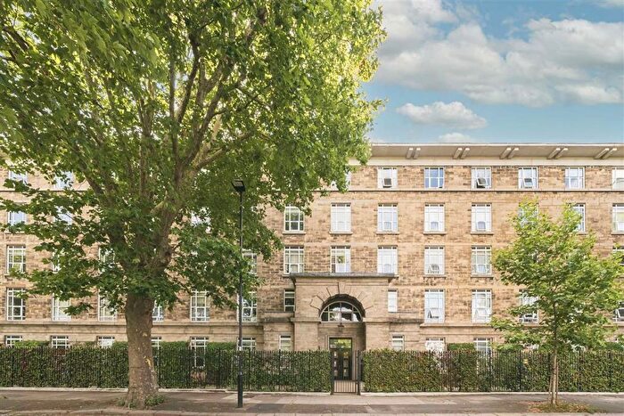 1 Bedroom Flat For Sale In Bromyard Avenue, Acton, W3
