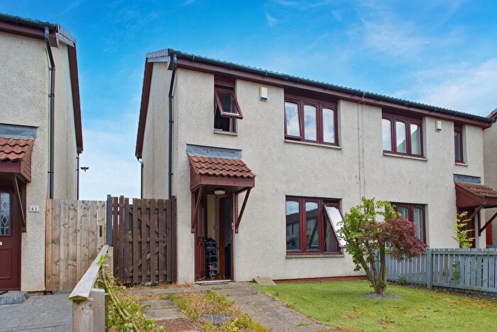 3 Bedroom Semi-Detached House For Sale In Oliphant Gardens, Wallyford, EH21