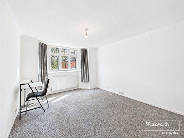 3 Bedroom Detached House For Sale In Church Road, Earley, Reading, Berkshire, RG6