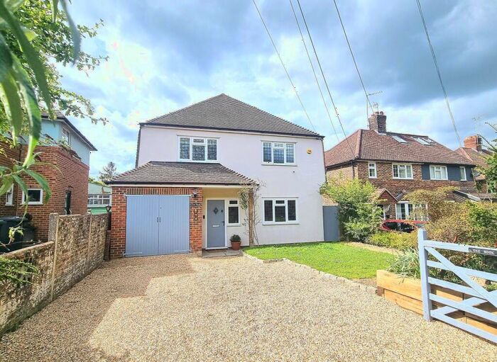 4 Bedroom Detached House For Sale In Gravelye Lane, Lindfield, RH16