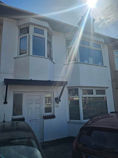 5 Bedroom Property To Rent In Columbia Road, Bournemouth, BH10