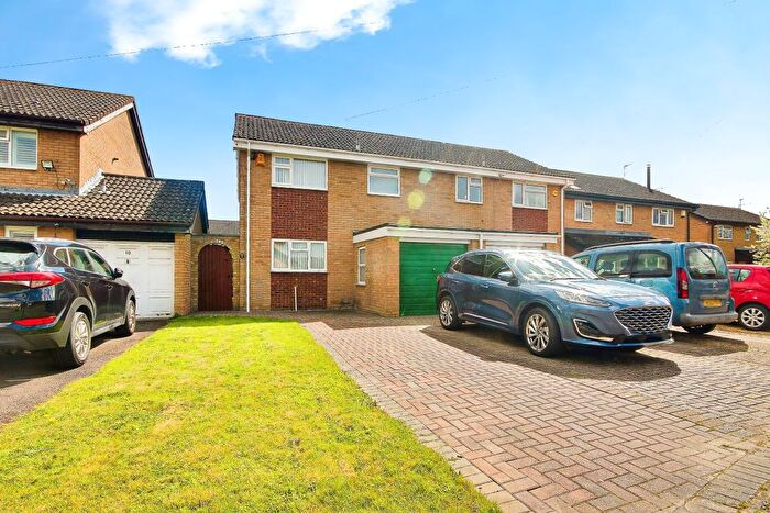 3 Bedroom Semi-Detached House For Sale In Carters Orchard, Quedgeley, Gloucester, GL2