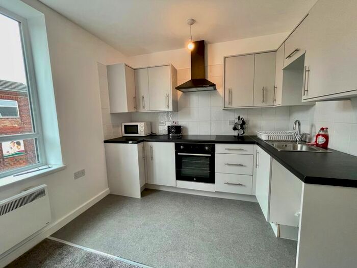 1 Bedroom Flat To Rent In Ainsworth Road, Radcliffe, Manchester, M26