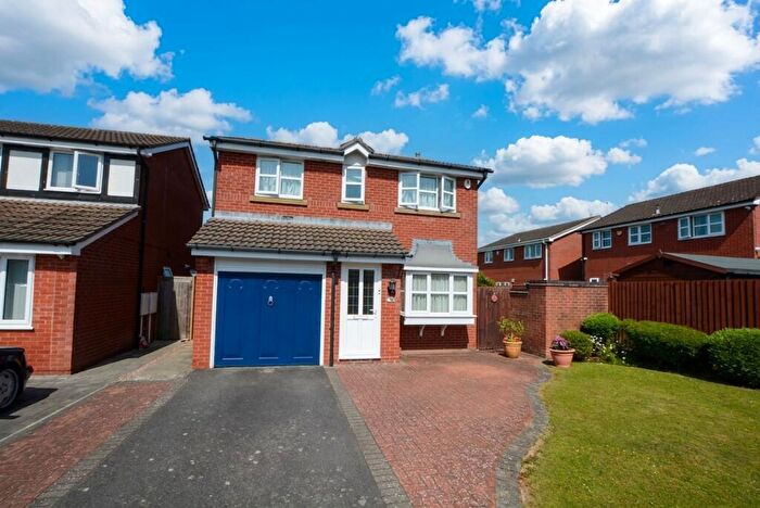 3 Bedroom Detached House For Sale In Beaufort Way, Oadby, Leicester, LE2