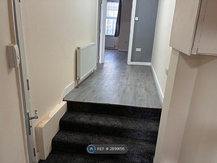 1 Bedroom Flat To Rent In East Ham, London, E6