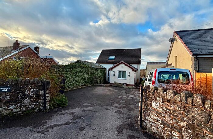2 Bedroom Bungalow For Sale In Church Road, Cinderford, GL14