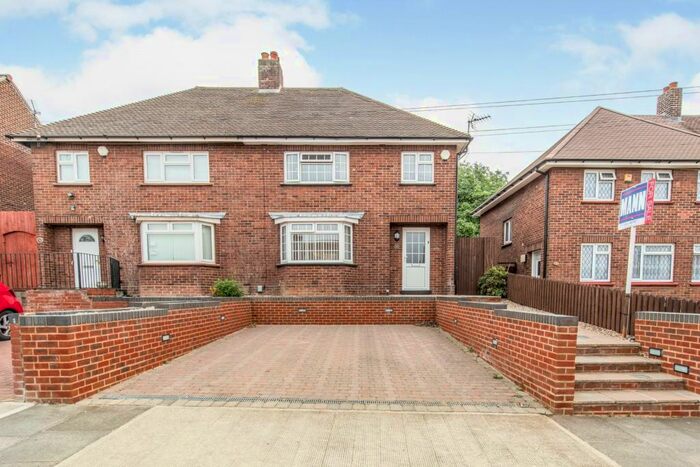 3 Bedroom House To Rent In St Aidans Way, Gravesend, DA12