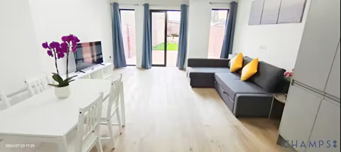 2 Bedroom Flat For Sale In Crystal Apartment, C Beryl Road, London, W6