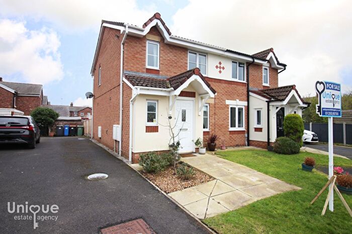 3 Bedroom Semi Detached House For Sale In Dallam Dell, Thornton-Cleveleys, FY5