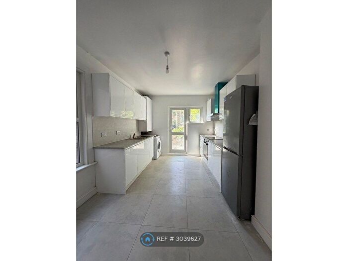 3 Bedroom Terraced House To Rent In Brookdene Road, London, SE18