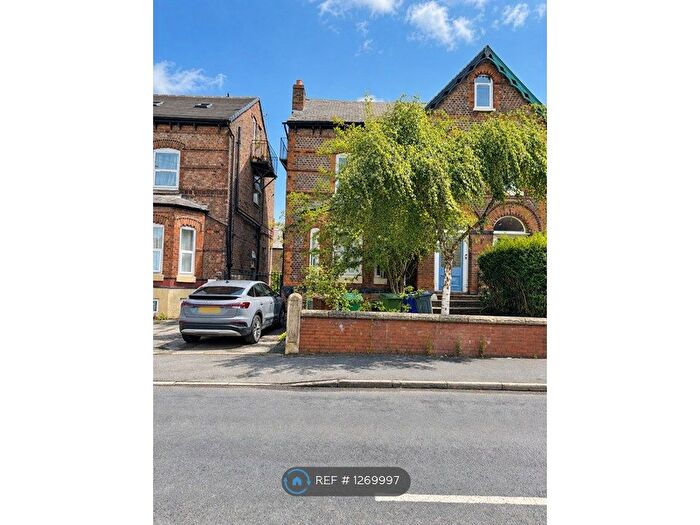 6 Bedroom Semi-Detached House To Rent In Albert Road, Manchester, M19