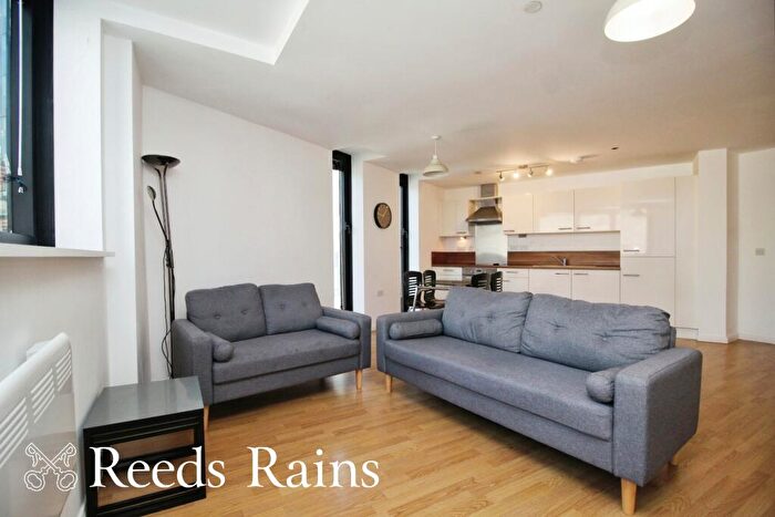 2 Bedroom Apartment To Rent In Mann Island, Liverpool, Merseyside, L3