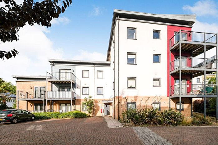 3 Bedroom Flat For Sale In Shingly Place, London, E4