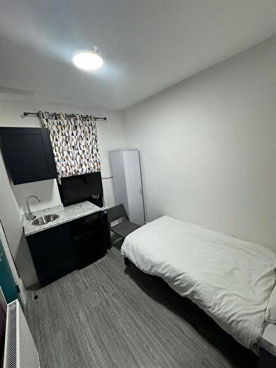 Studio To Rent In Glenny Road, Barking, IG11