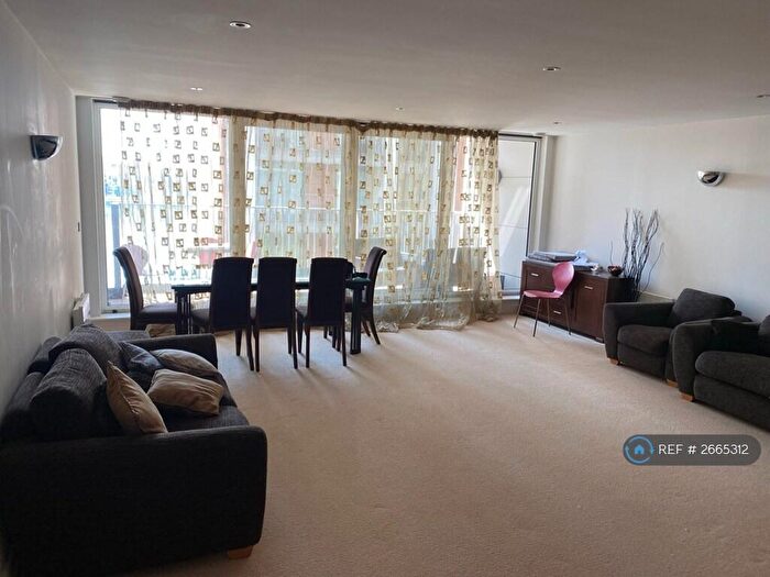 3 Bedroom Flat To Rent In Marmara Apartments, London, E16