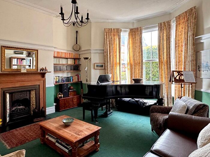 7 Bedroom Semi-detached House For Sale In Westbourne Road, Penarth, CF64