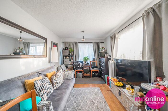 1 Bedroom Flat For Sale In Fordwych Road, London, NW2