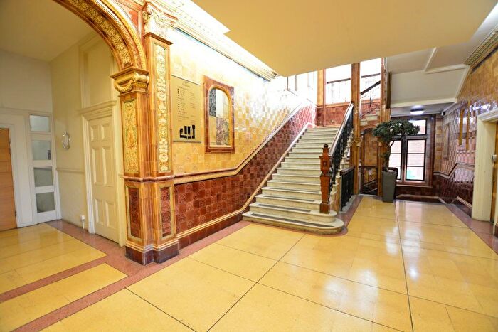 2 Bedroom Apartment To Rent In Richmond Terrace, BN2