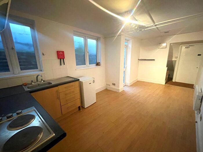 Studio To Rent In Tottenham Lane, Hornsey, N8