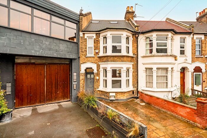 4 Bedroom Terraced House For Sale In Villiers Road, London, NW2