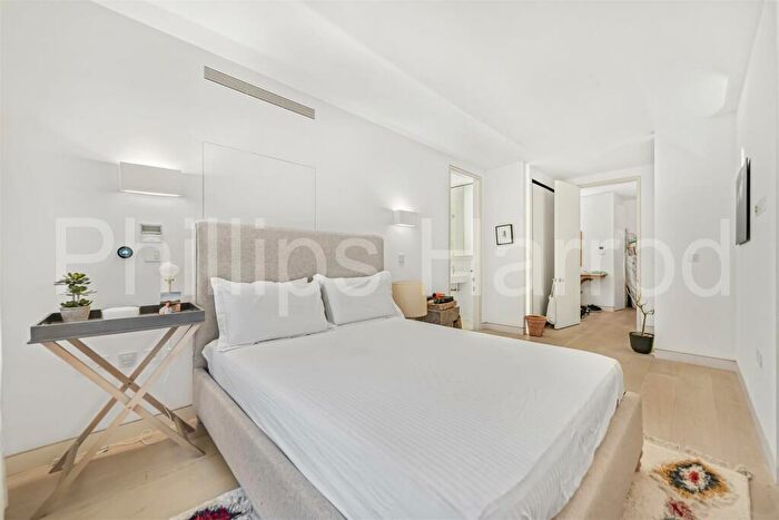 2 Bedroom Apartment To Rent In Fitzjohn's Avenue, Hampstead, NW3