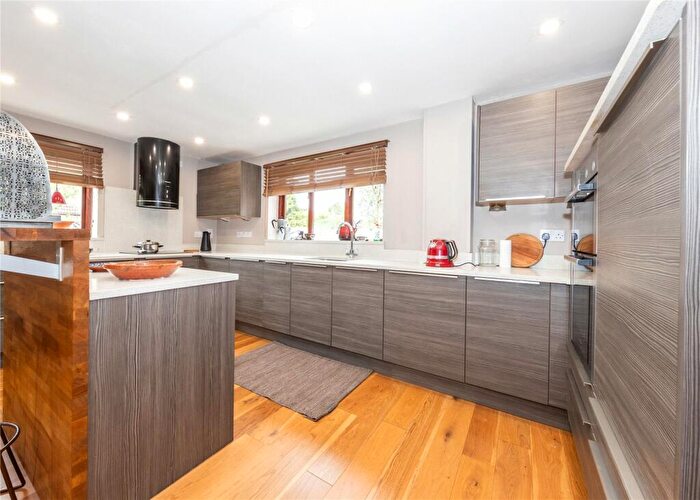 4 Bedroom Detached House For Sale In Boulters Lock, Giffard Park, Milton Keynes, Buckinghamshire, MK14