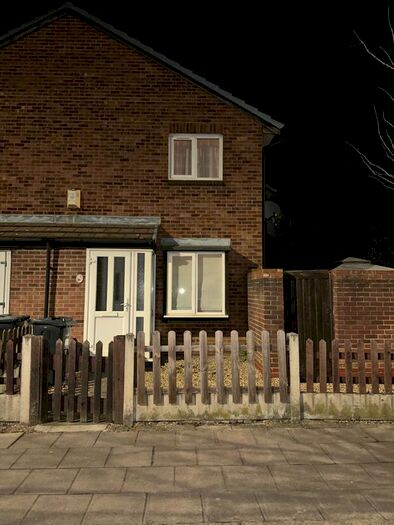 1 Bedroom Semi-Detached House To Rent In Laing Close, Ilford, IG6