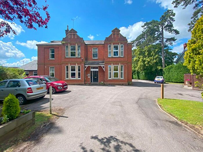 1 Bedroom Retirement Property For Sale In Hucclecote Road, Hucclecote Lodge, GL3