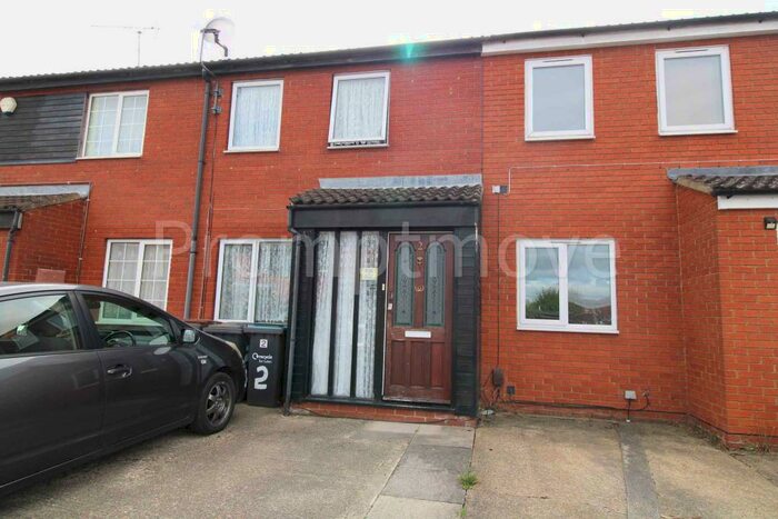 2 Bedroom Terraced House To Rent In Sparrow Close Luton, LU4