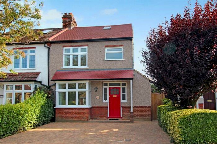 4 Bedroom House To Rent In South Drive, Warley, CM14