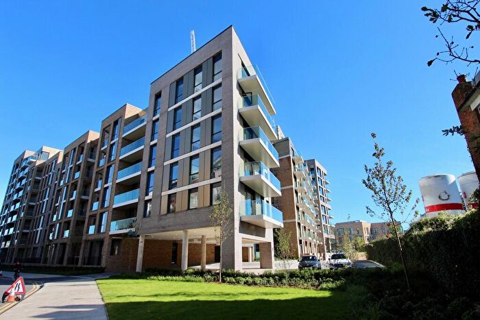 1 Bedroom Apartment To Rent In Queenshurst, KT2