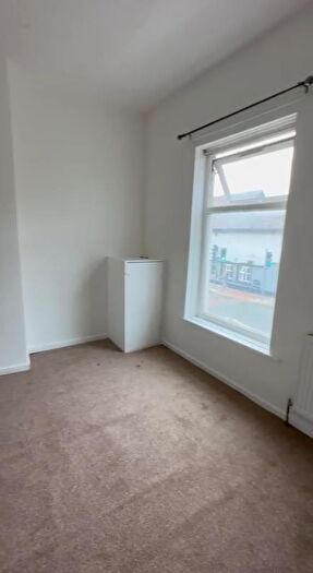 1 Bedroom Flat To Rent In Hyde Road, Denton, M34