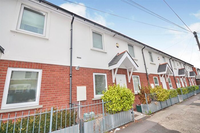 2 Bedroom Property To Rent In Grove Road, Wimbledon, SW19