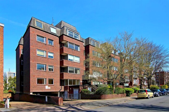 1 Bedroom Flat To Rent In Marlin House, St. John's Avenue, London, SW15