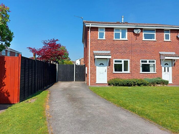 2 Bedroom Semi Detached House To Rent In Highgrove, Burton On Trent, DE13