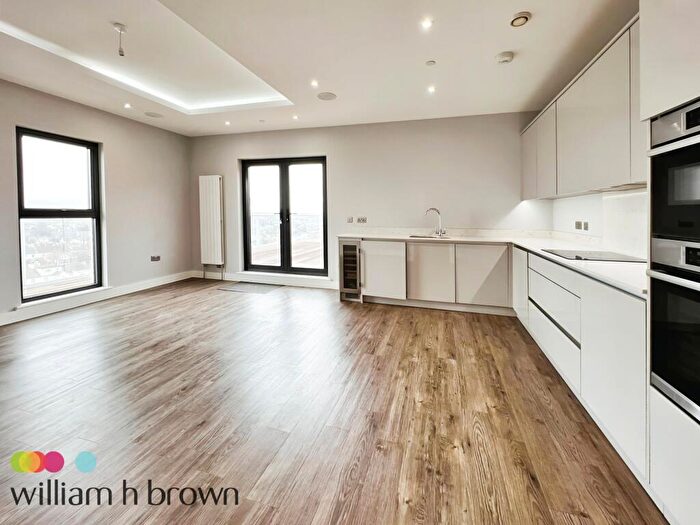 2 Bedroom Apartment To Rent In Victoria Avenue, Southend-On-Sea, SS2