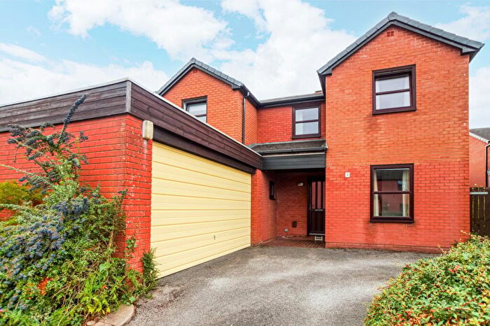 4 Bedroom Detached House For Sale In St Peters Drive, Lowry Hill, Carlisle, CA3