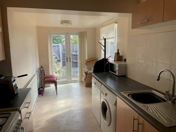 1 Bedroom Bungalow To Rent In Huntsmans Way, Leicester, LE4