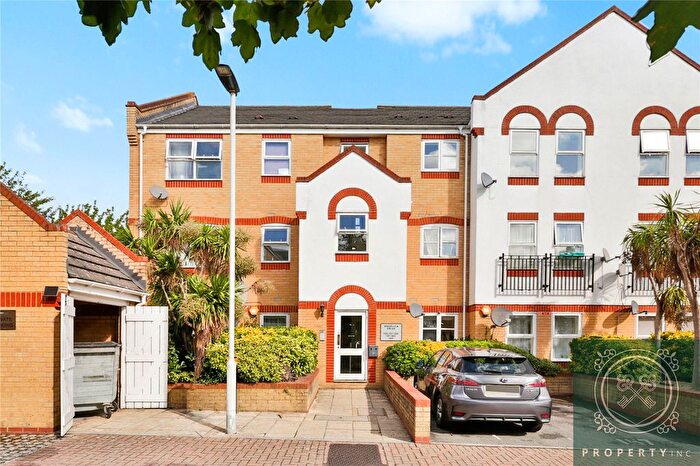 2 Bedroom Flat To Rent In Angelica Drive, Beckton, London, E6
