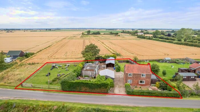 3 Bedroom Detached House For Sale In Wrangle Bank, Wrangle, PE22