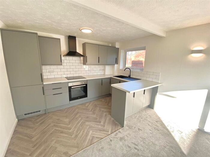 1 Bedroom Apartment For Sale In Welham Court, Welham Green, AL9