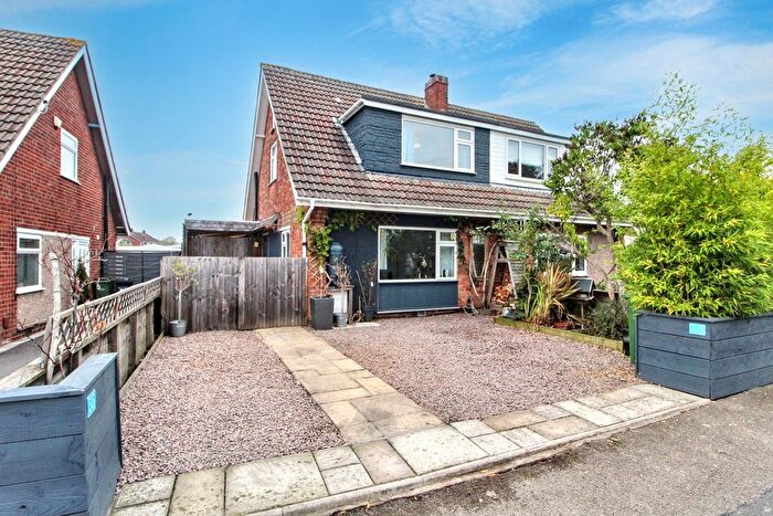 3 Bedroom Semi-detached House For Sale In Cornwall Road, Wigston, LE18
