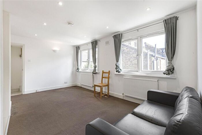1 Bedroom Apartment To Rent In Burdett Road, London, E3
