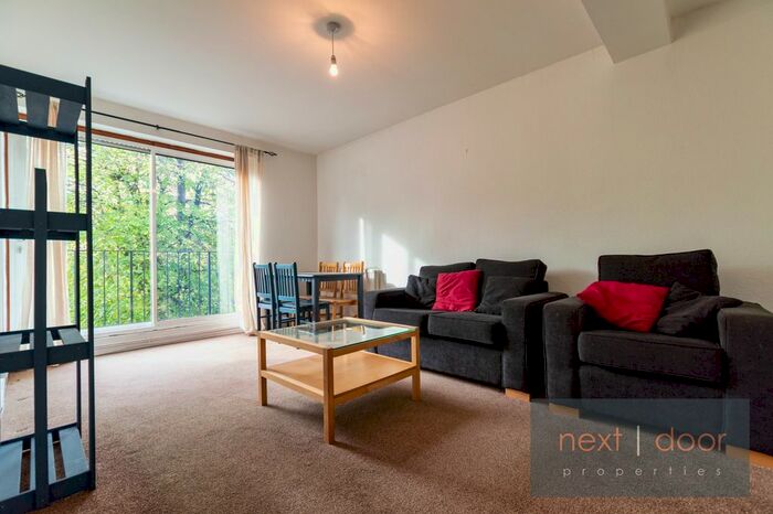 2 Bedroom Flat To Rent In Grove Park, Camberwell, SE5