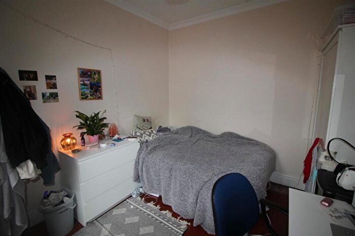 6 Bedroom Terraced House To Rent In **£pppw Excl Bills** Church Street, Lenton, Nottingham, NG7