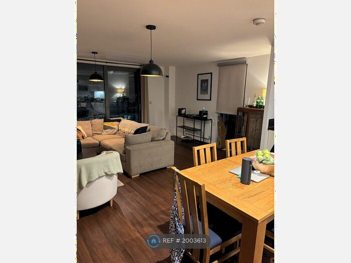 3 Bedroom Flat To Rent In Dalston Square, London, E8