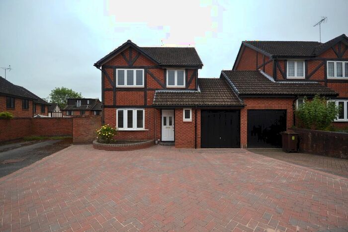 3 Bedroom Semi-Detached House To Rent In Ratby Close, Lower Earley, Reading, RG6